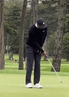 Tiger Woods one-hand putting drill release.